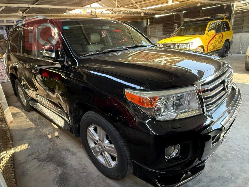 تويوتا لاندكروزر